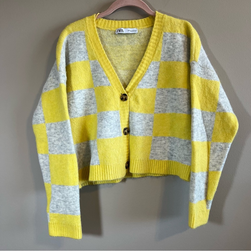 Zara Women’s Yellow Gray Checkered Cardigan Sweater Medium